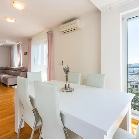 Apartman Sea Escape *