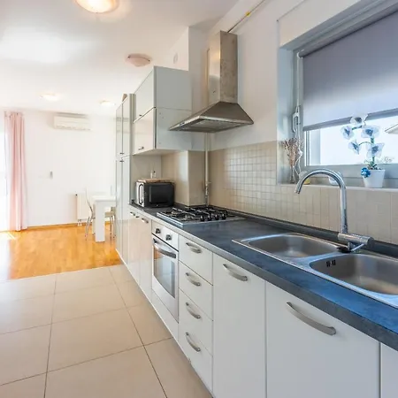 Apartment Mateo Crikvenica